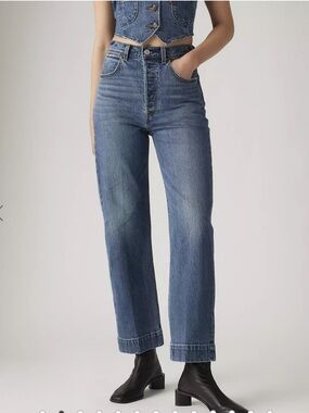 Levi’s Ribcage Straight Ankle Blue Denim Jeans 29